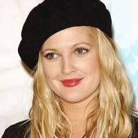 Drew Barrymore Kepergok Cumbui Sutradara
